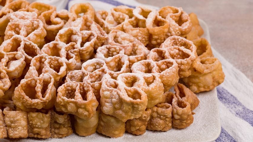 a receita dos doces típicos do Carnaval da Sardenha